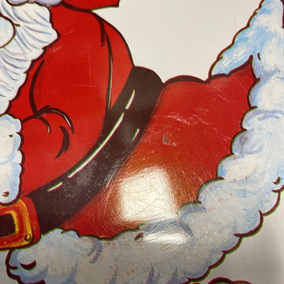 Vintage GIFTCO INC 1981 Metal Round Christmas Serving Tray Santa & Mrs Claus - Picture 4 of 4
